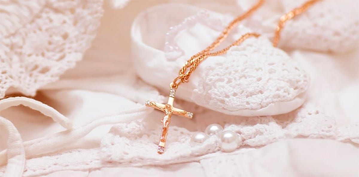 Подарунки на хрестини дитини