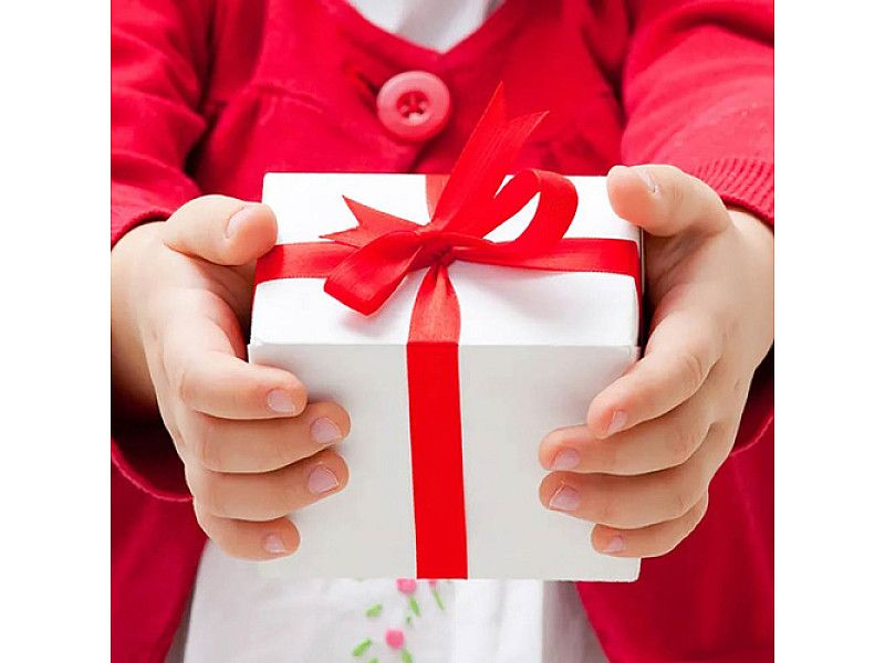 Який подарунок вибрати для дитини на перший день школи?